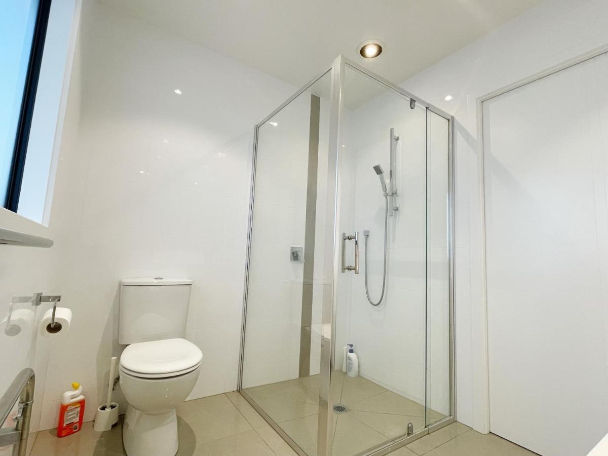Modern，Spacious 5 Bedroom House In North Hamilton Zewnętrze zdjęcie